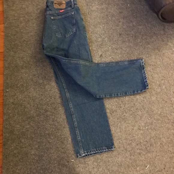 Men’s Wrangler Jeans - Picture 5 of 7